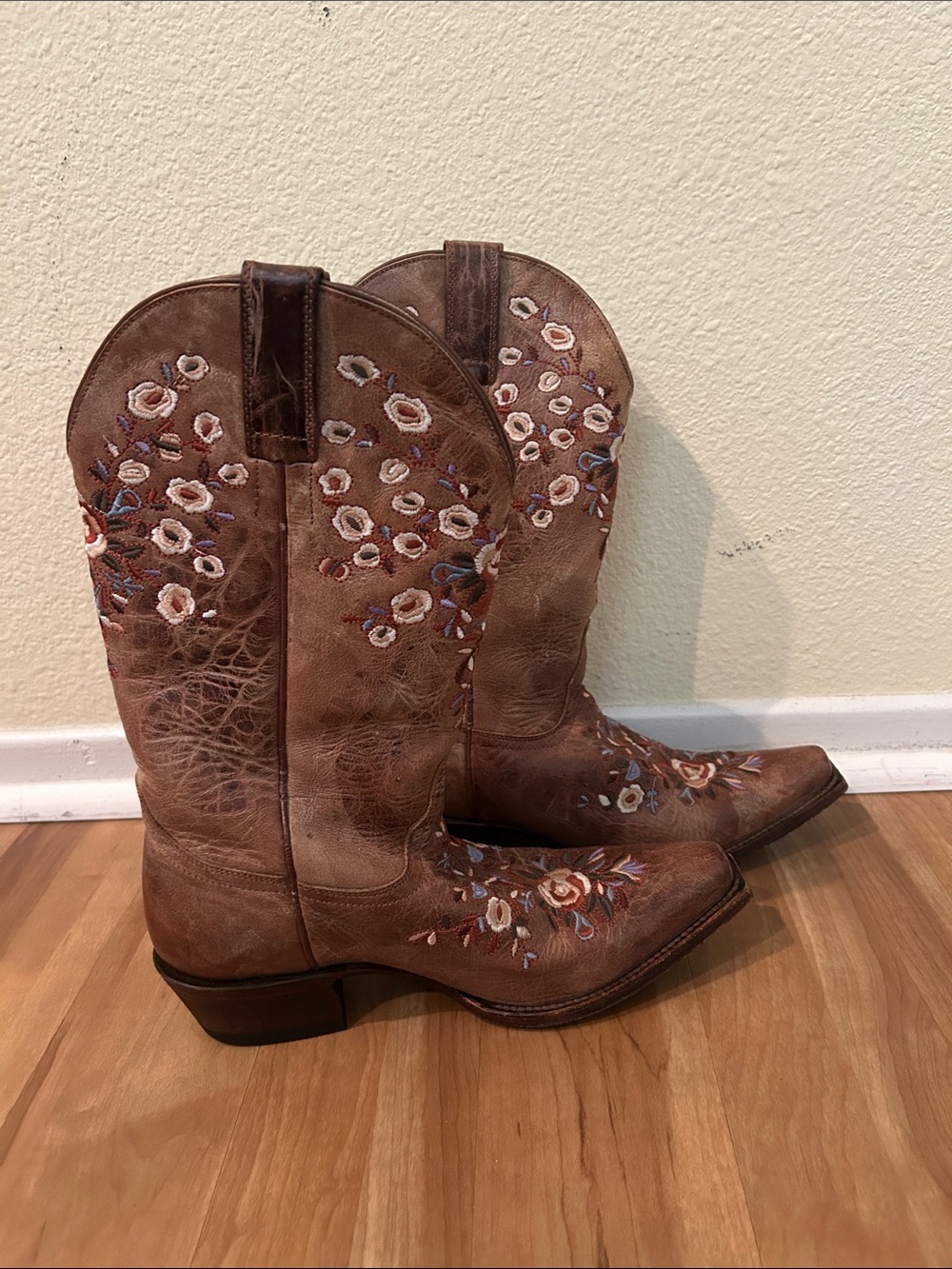 Women's Brown Embroidered Leather Cowboy Boots